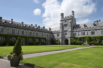 Picture of the Quad, NUI Cork in sunshine